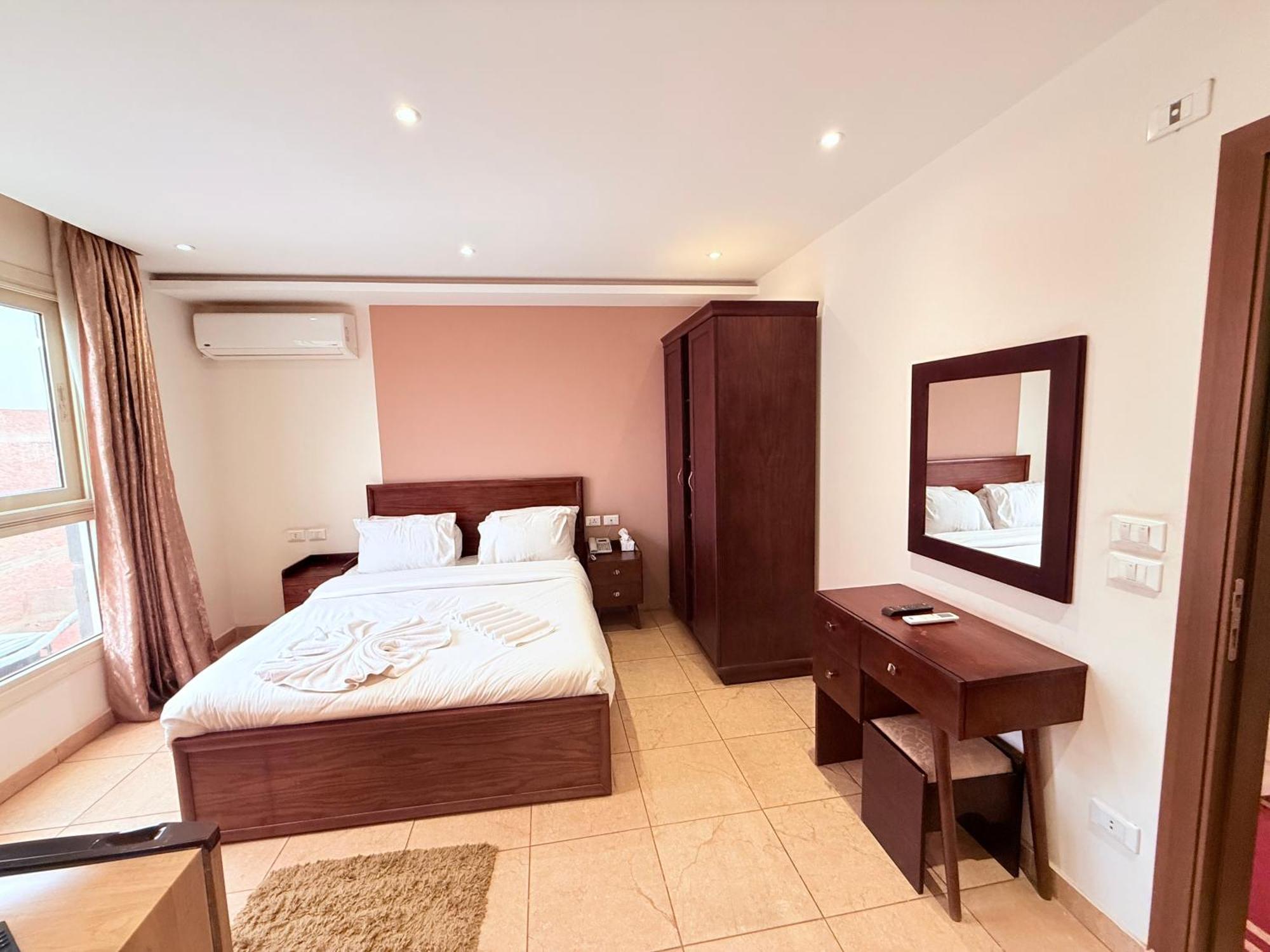 King Khafren View Inn Kafret el-Gabal エクステリア 写真